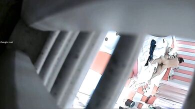 小姐姐长发飘飘奶子形状完美软大约到情趣酒店脱光光细细品尝，躺着感受丰满屁股碰撞骑乘套弄娇吟滋滋噗嗤 (5)